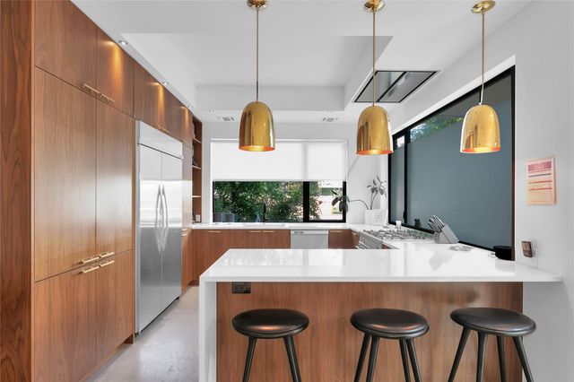 52 Waller ST A, Austin, TX 78702