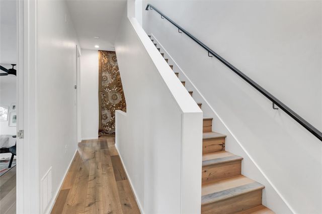 52 Waller ST A, Austin, TX 78702