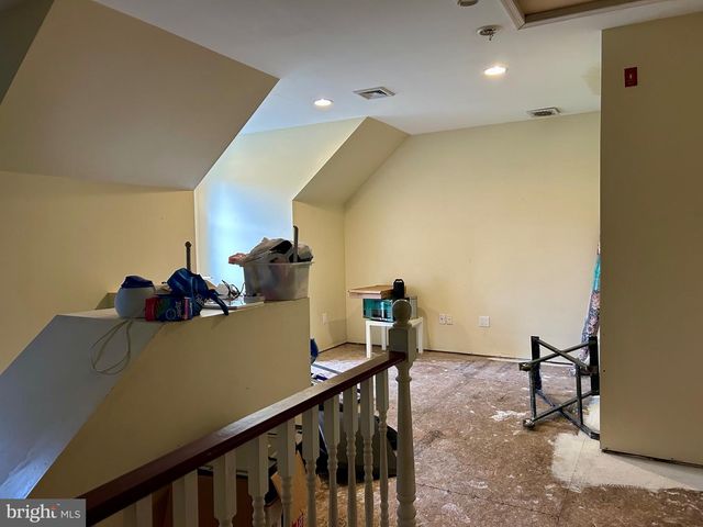 242 LORRAINE AVE, Buena, NJ 08310
