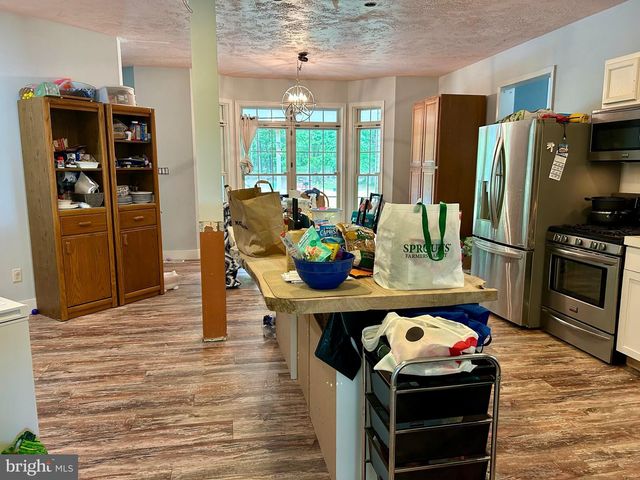 242 LORRAINE AVE, Buena, NJ 08310