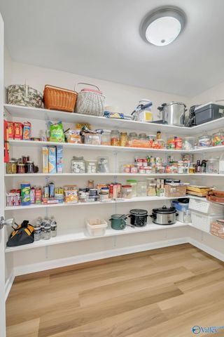 2006 Shady Grove Lane SW, Decatur, AL 35603