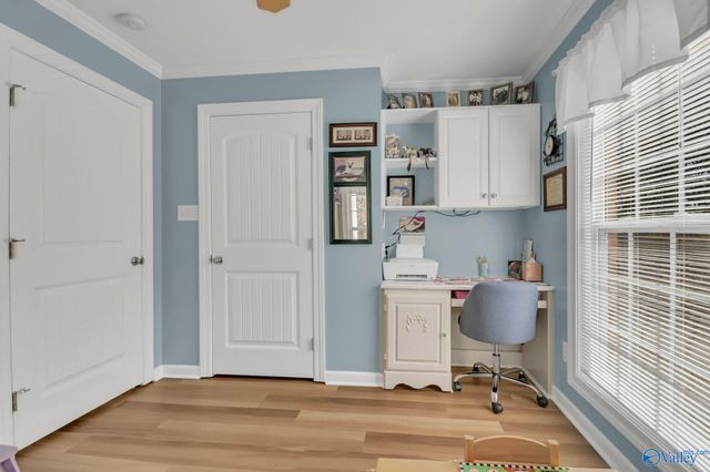 2006 Shady Grove Lane SW, Decatur, AL 35603