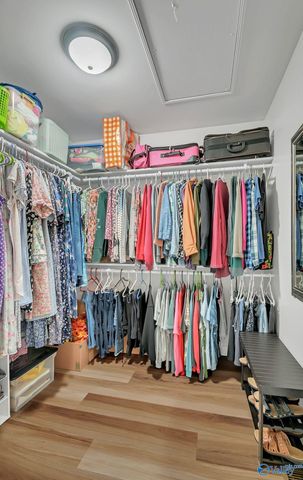 2006 Shady Grove Lane SW, Decatur, AL 35603