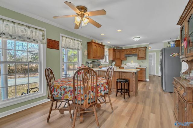 2006 Shady Grove Lane SW, Decatur, AL 35603