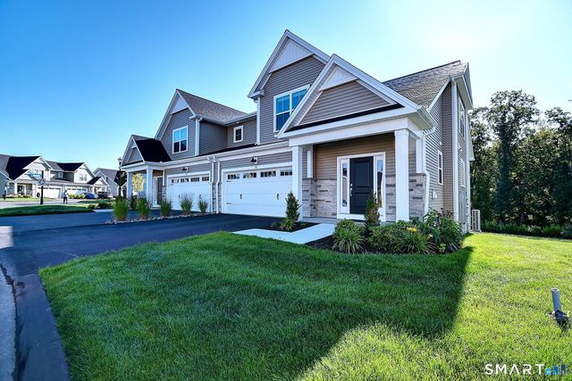 74 Shea Circle, Cheshire, CT 06410