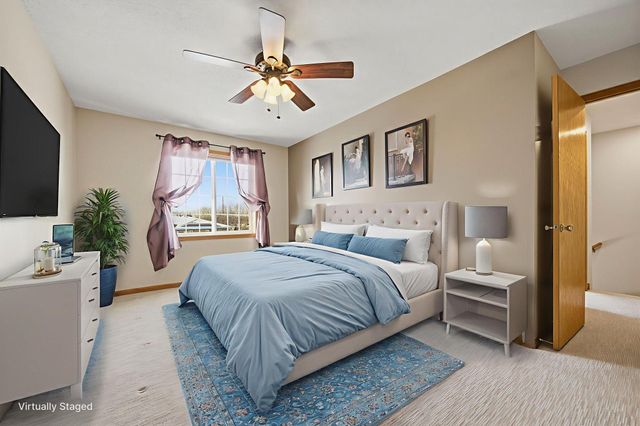 1579 County Road D E E, Maplewood, MN 55109