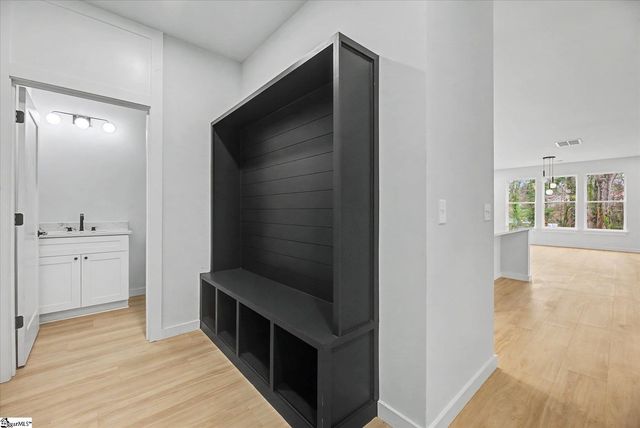 6 Mckinley Drive, Greenville, SC 29611