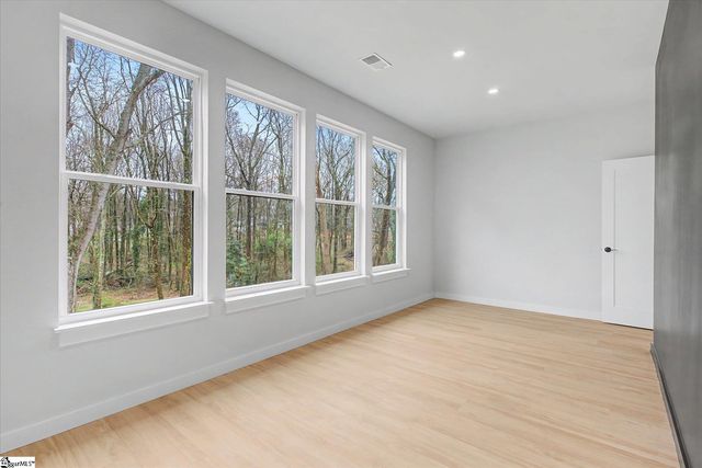 6 Mckinley Drive, Greenville, SC 29611