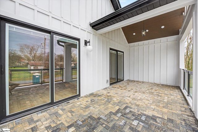 6 Mckinley Drive, Greenville, SC 29611