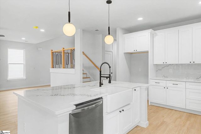 6 Mckinley Drive, Greenville, SC 29611