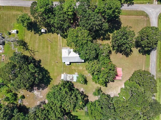 1104 County Road 650, Dayton, TX 77535