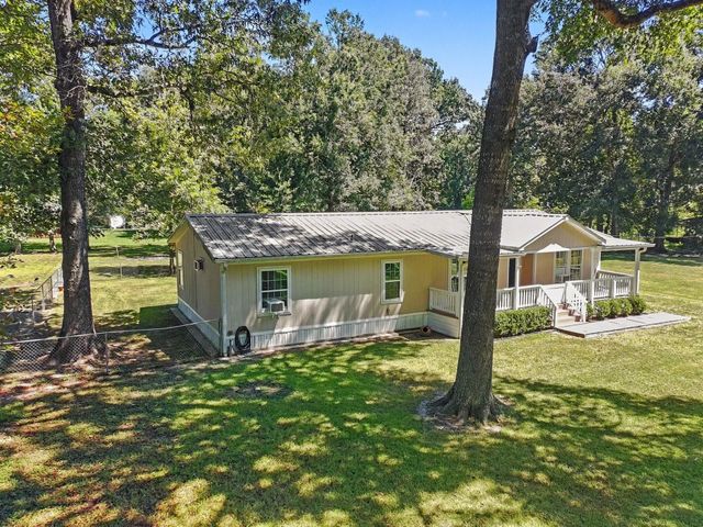 1104 County Road 650, Dayton, TX 77535