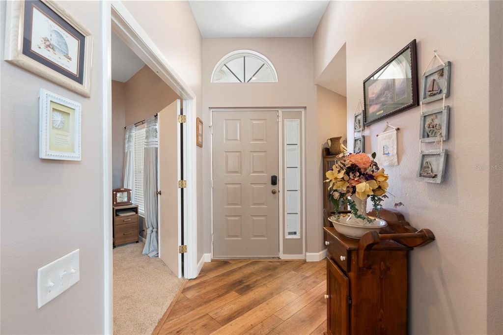 Image 15 of property listing at 4966 CLUBVIEW COURT E, Bradenton, FL 34203