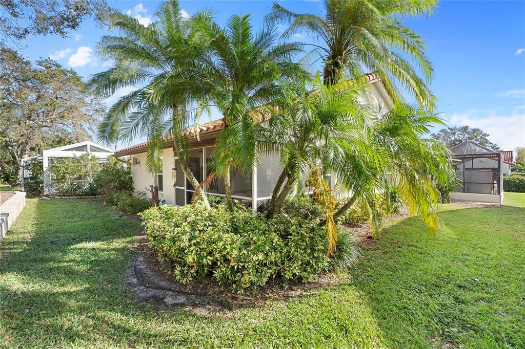 Image 38 of property listing at 4966 CLUBVIEW COURT E, Bradenton, FL 34203