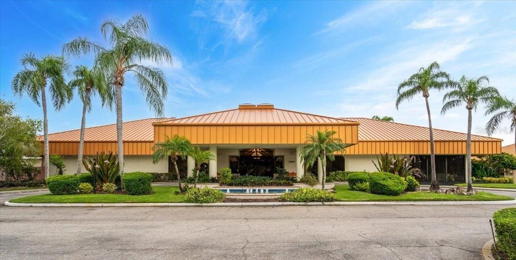 Image 41 of property listing at 4966 CLUBVIEW COURT E, Bradenton, FL 34203