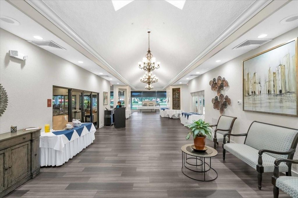 Image 43 of property listing at 4966 CLUBVIEW COURT E, Bradenton, FL 34203