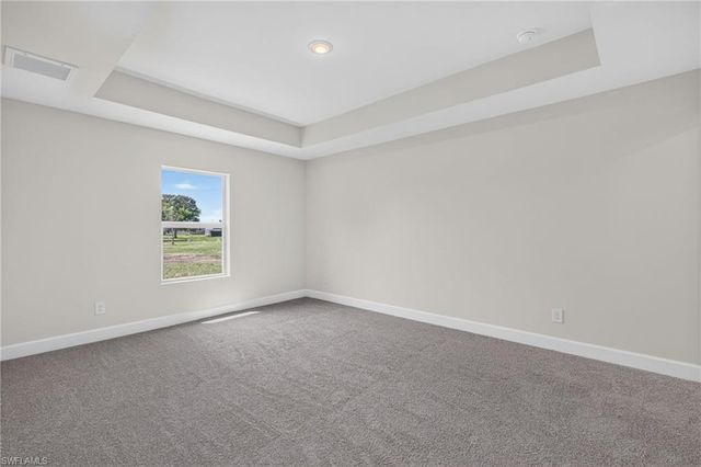620 NW 29th TER, Cape Coral, FL 33993