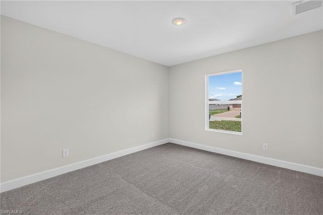 620 NW 29th TER, Cape Coral, FL 33993
