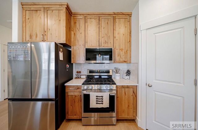 1098 Ashlyn Wy, Rigby, ID 83442