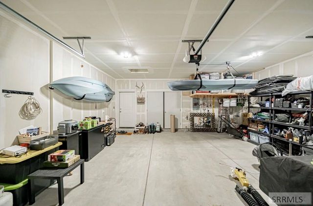 1098 Ashlyn Wy, Rigby, ID 83442