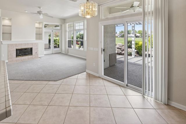 7817 Rosestone Ln, Roseville, CA 95747