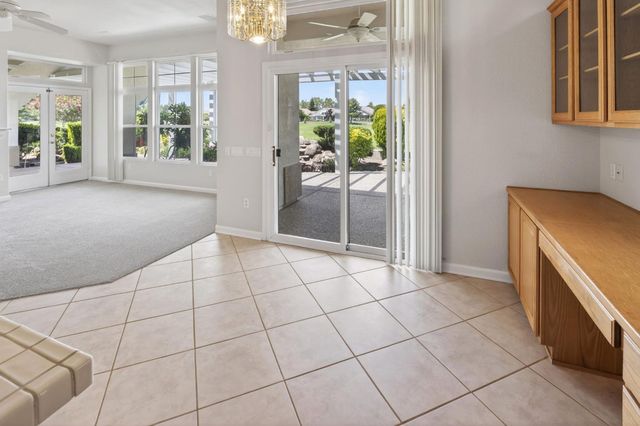 7817 Rosestone Ln, Roseville, CA 95747