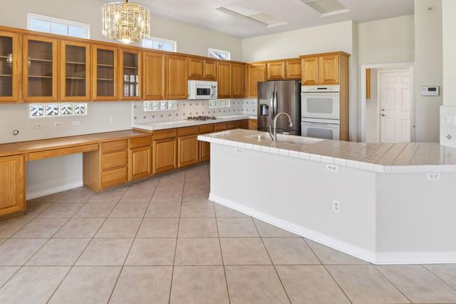7817 Rosestone Ln, Roseville, CA 95747