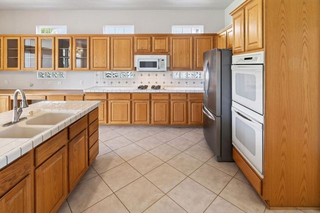 7817 Rosestone Ln, Roseville, CA 95747