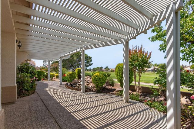 7817 Rosestone Ln, Roseville, CA 95747
