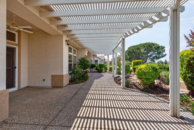 7817 Rosestone Ln, Roseville, CA 95747