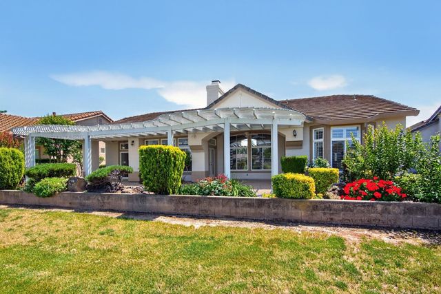7817 Rosestone Ln, Roseville, CA 95747