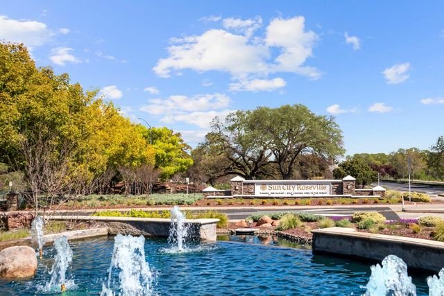 7817 Rosestone Ln, Roseville, CA 95747
