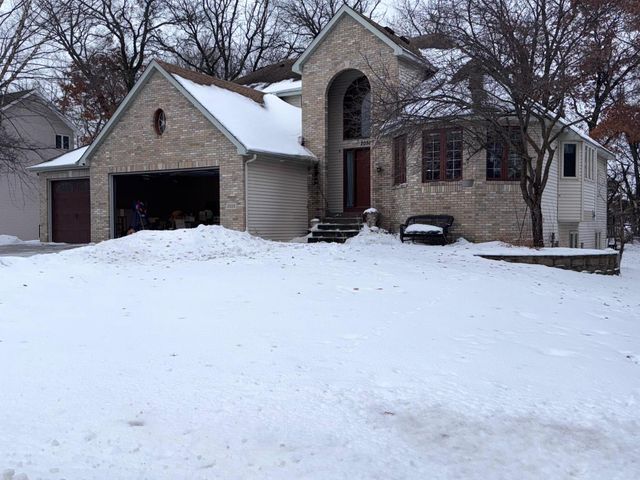 2058 149th Avenue NW, Andover, MN 55304