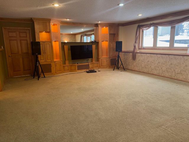 2058 149th Avenue NW, Andover, MN 55304