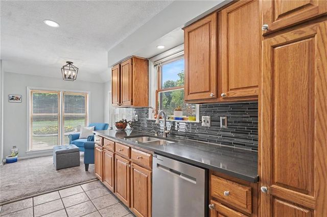 3605 Riverview Road, Lawrence, KS 66049