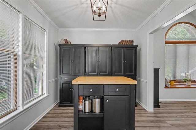 3605 Riverview Road, Lawrence, KS 66049
