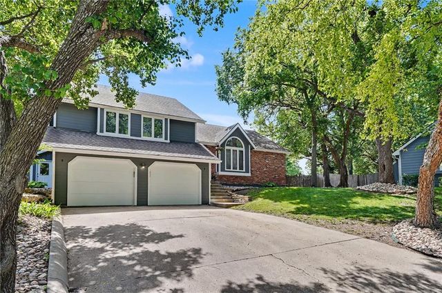 3605 Riverview Road, Lawrence, KS 66049