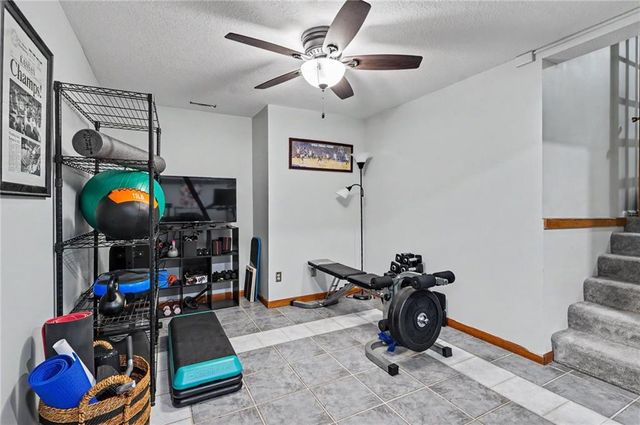 3605 Riverview Road, Lawrence, KS 66049