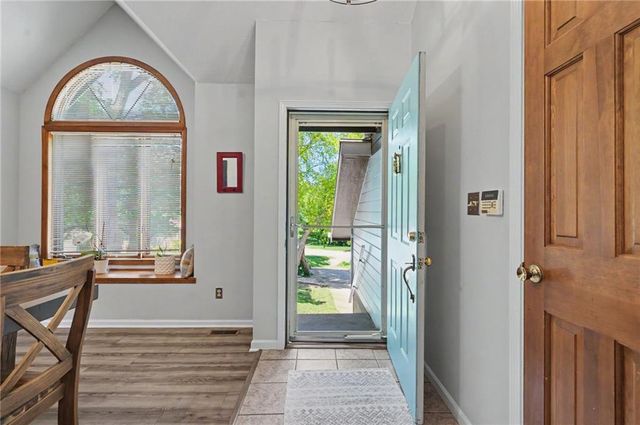 3605 Riverview Road, Lawrence, KS 66049