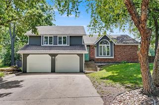 3605 Riverview Road, Lawrence, KS 66049