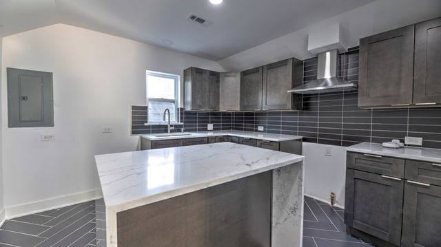 339 S Joliet Street, Joliet, IL 60436