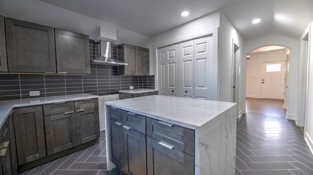 339 S Joliet Street, Joliet, IL 60436