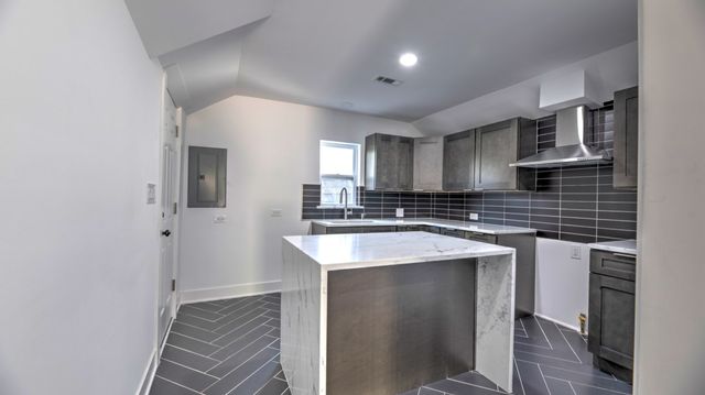 339 S Joliet Street, Joliet, IL 60436