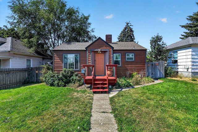 2811 N Crestline St, Spokane, WA 99207