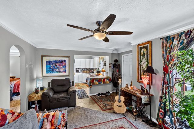 2811 N Crestline St, Spokane, WA 99207