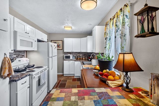 2811 N Crestline St, Spokane, WA 99207