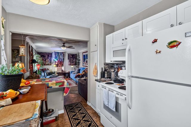 2811 N Crestline St, Spokane, WA 99207