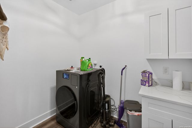 1111 N Palmetto, San Antonio, TX 78202