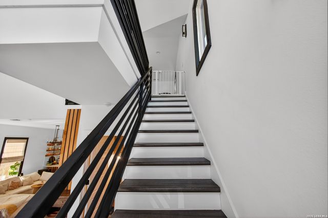 1111 N Palmetto, San Antonio, TX 78202