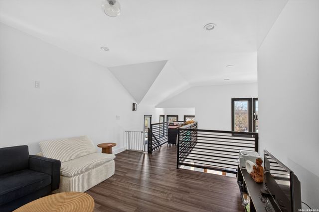 1111 N Palmetto, San Antonio, TX 78202